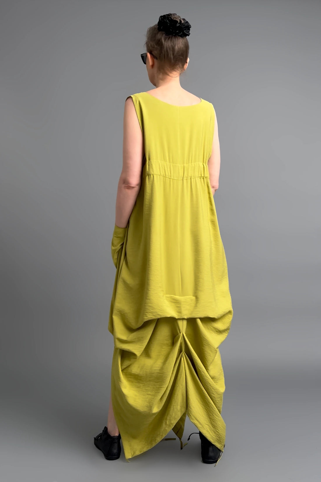 Caraclan Damen Kleid Chartreuse Viskose Baumwolle, Oversized Ballonschnitt, EU 38 bis 50 – Avantgarde Sommerkleid -  MODEARE