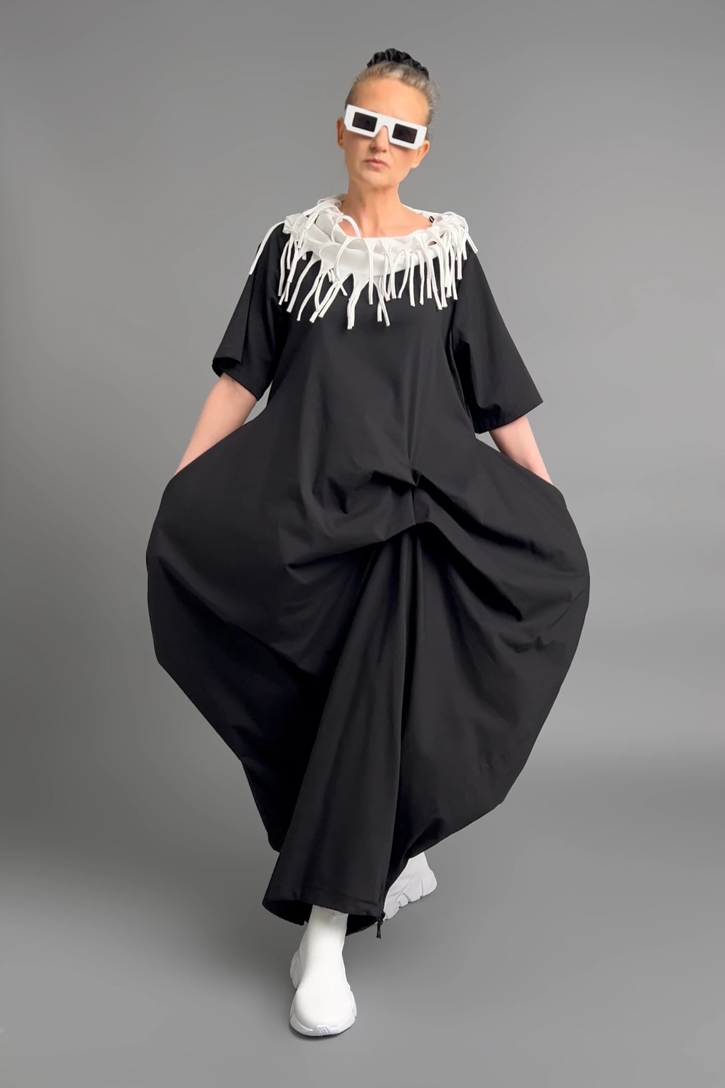 Caraclan Avantgarde-Jumpsuit mit Drapierungen aus Baumwoll-Mix in Schwarz