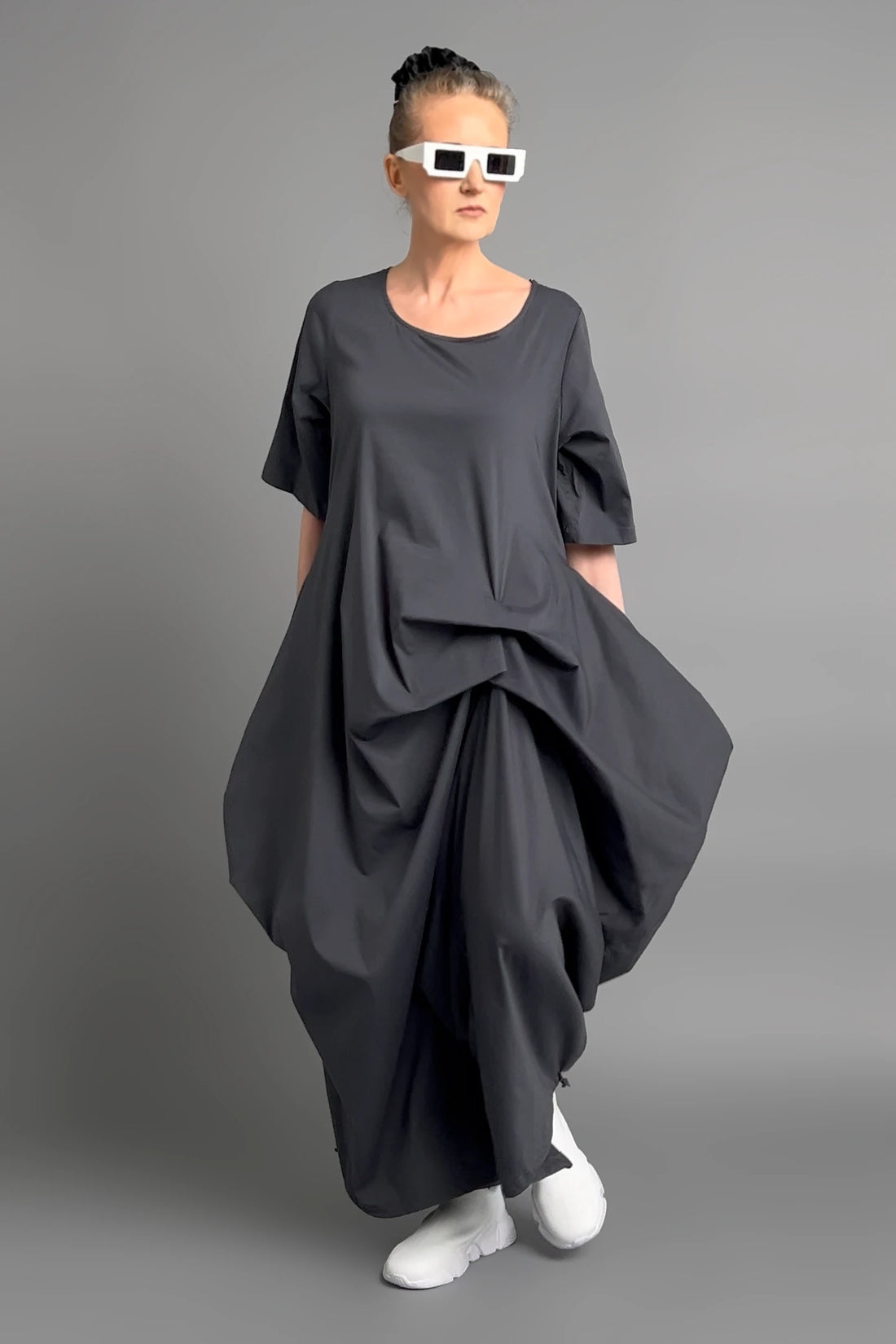 Damen Jumpsuit Anthrazit von Caraclan im Avantgarde-Look, Baumwoll-Mix, EU 38 bis 50, oversized, elegant -  MODEARE