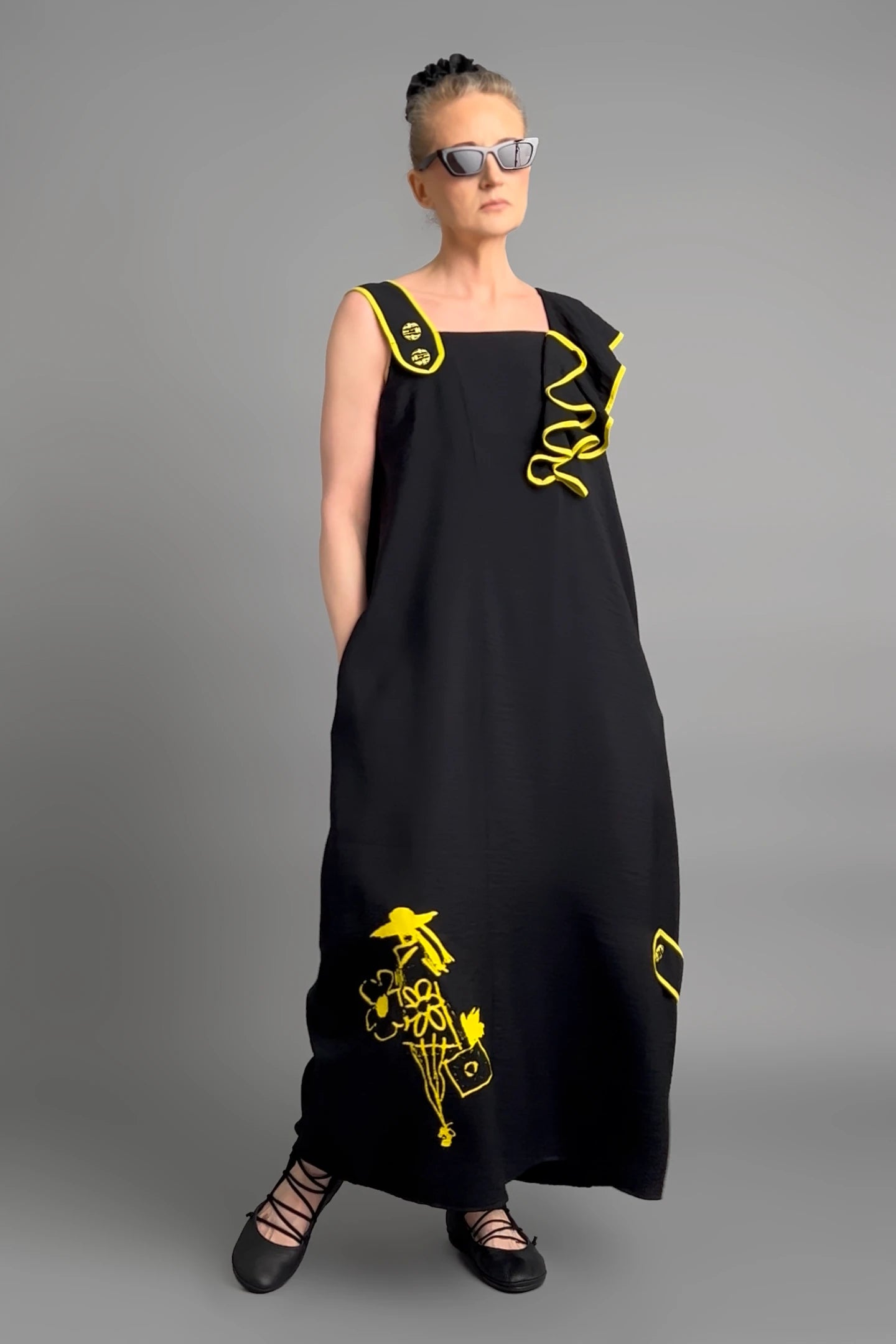 Damen Kleid schwarz-gelb LUANI Avantgarde Maxikleid aus Baumwolle, gelbe Details, EU 40 bis 48 -  MODEARE