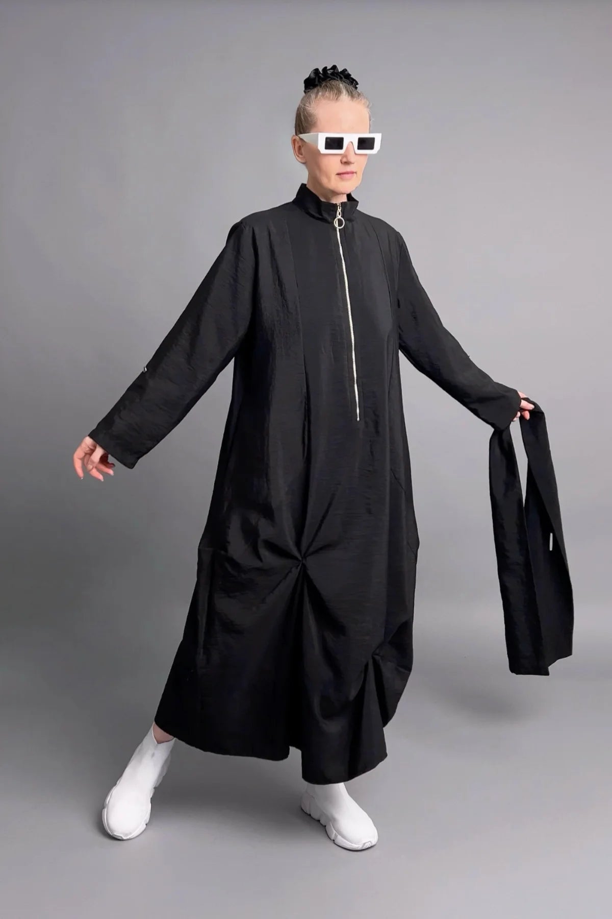 Oversize-Crashkleid aus Popeline mit Zip, variabler Bindung und Drapierungen
