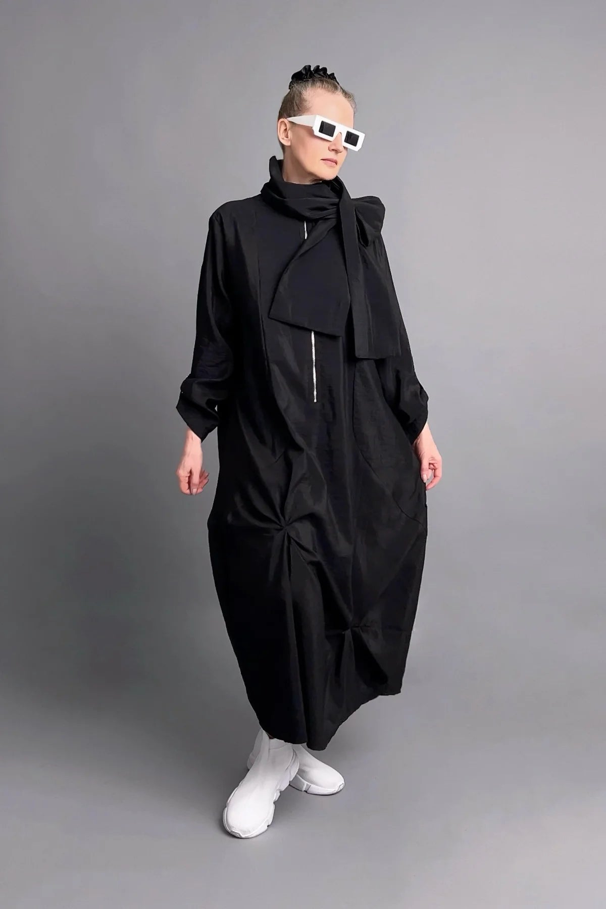 Oversize-Crashkleid aus Popeline mit Zip, variabler Bindung und Drapierungen