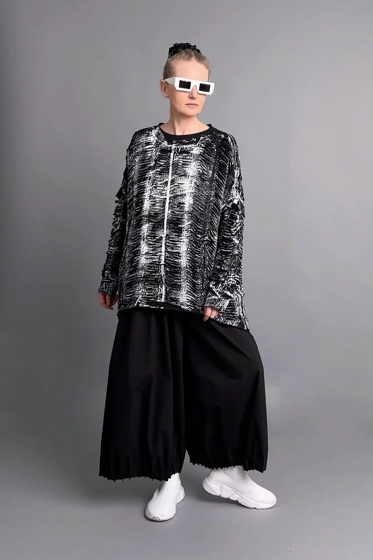 2-teiliges Oversize-Sweatshirt-Set mit Struktur-Überwurf und Printshirt in Schwarz-Weiß