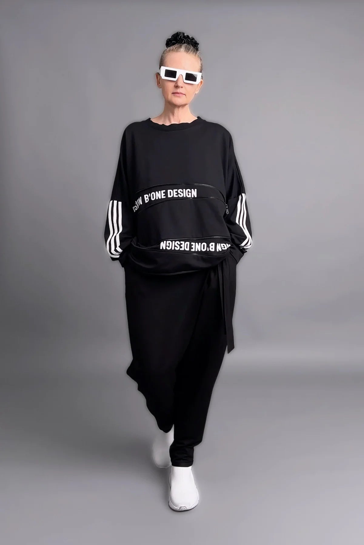Oversize Sweatshirt mit Schriftzug-Design in Schwarz und Weiß aus softem French Terry