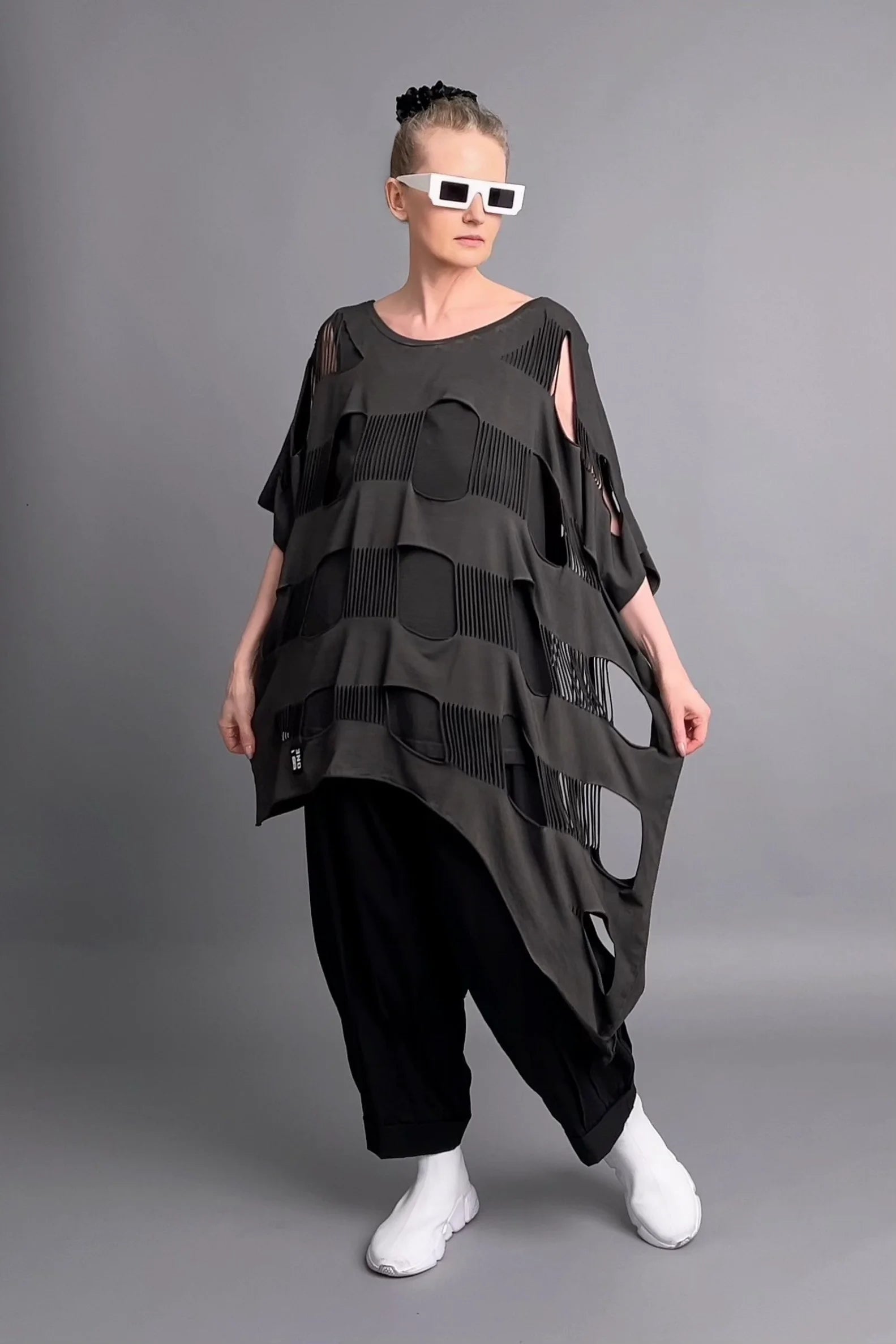 Avantgarde Tunika 2-teilig mit Cut-Out-Überwurf aus Jersey in Schwarz von B-ONE