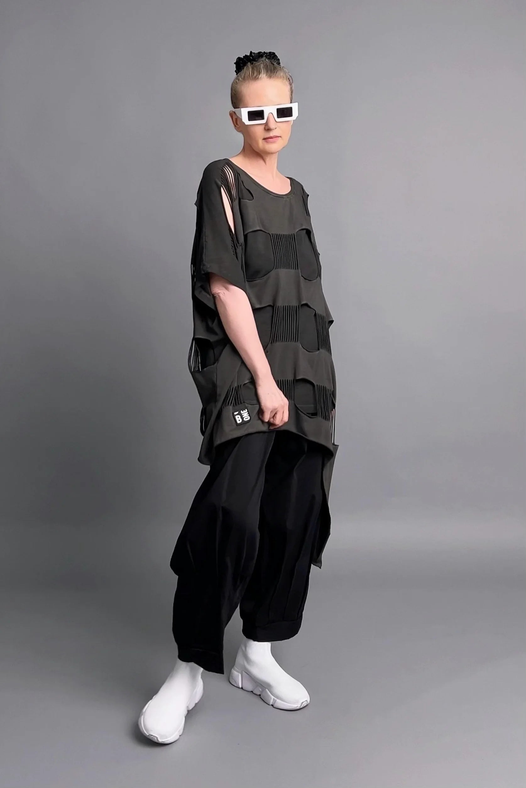 Avantgarde Tunika 2-teilig mit Cut-Out-Überwurf aus Jersey in Schwarz von B-ONE