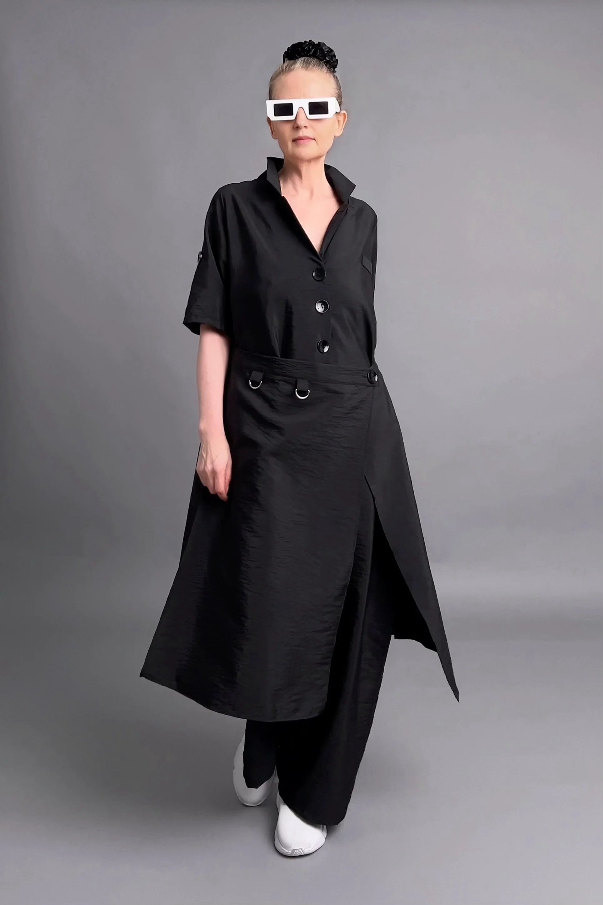 Cadrelli Avantgarde Jumpsuit in Schwarz mit Crash-Struktur und Oversize-Silhouette