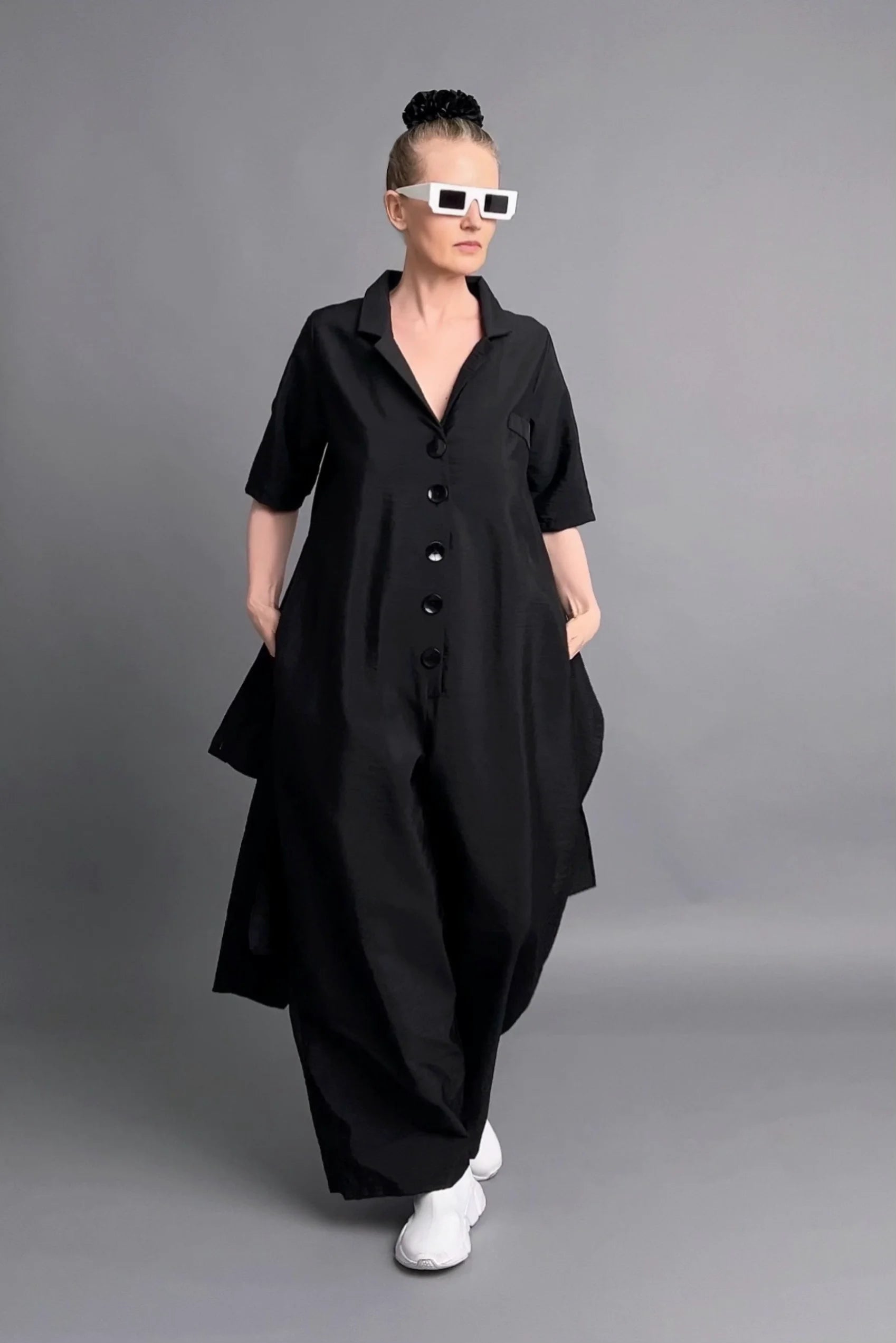 Cadrelli Avantgarde Jumpsuit in Schwarz mit Crash-Struktur und Oversize-Silhouette