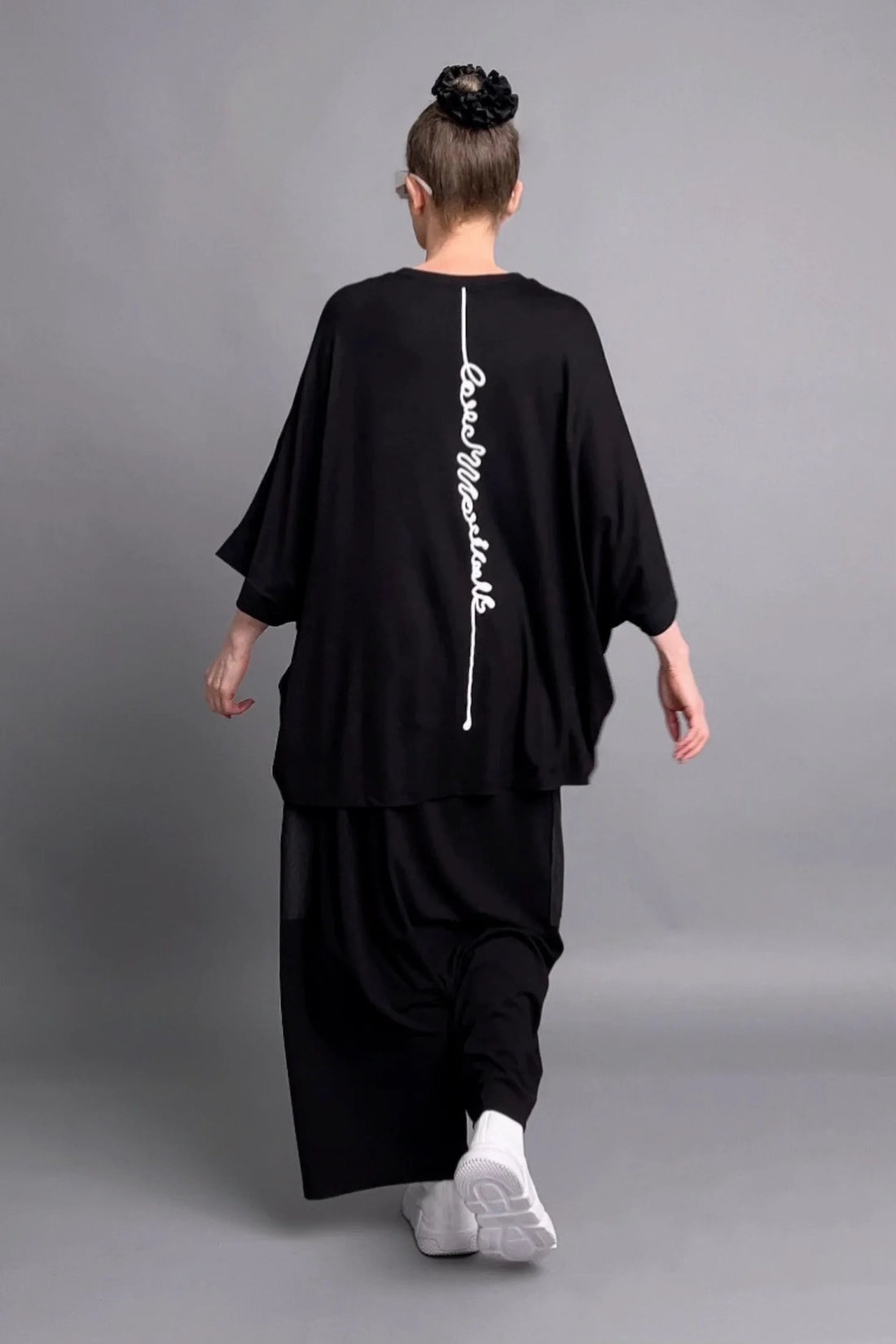 Oversize-Bluse mit Streifenprint, Rückenschriftzug und weitem Schnitt von Maxlive