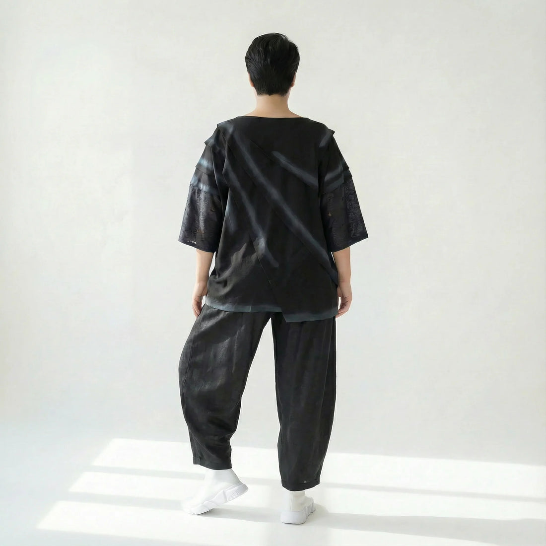 Oversize Bluse mit abstraktem Streifen Schattenspiel A Form French Terry Übergang