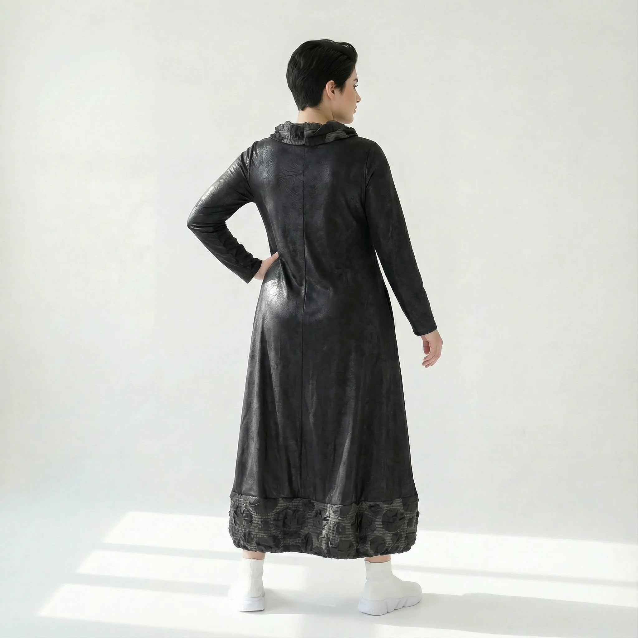 Oversize Kleid in A Form mit Lederoptik Strukturdetail und fließendem Übergangsdesign